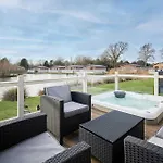 Lakeside Gem With Hot Tub